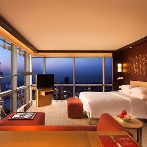 Deluxe Zimmer mit Kingsize-Bett